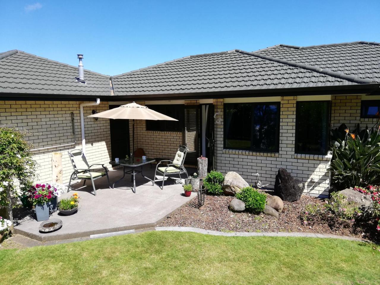 Отель The Little Gem Waitara Экстерьер фото